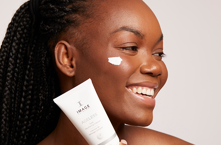 How to Protect Yourself From Sagging (3 Tips)